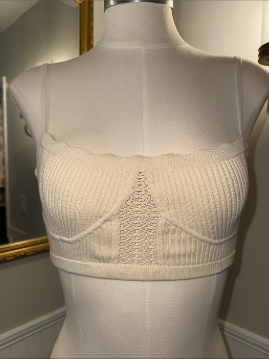 Reformation Tops - Reformation Cream Ribbed Scoop-Neck Bralette